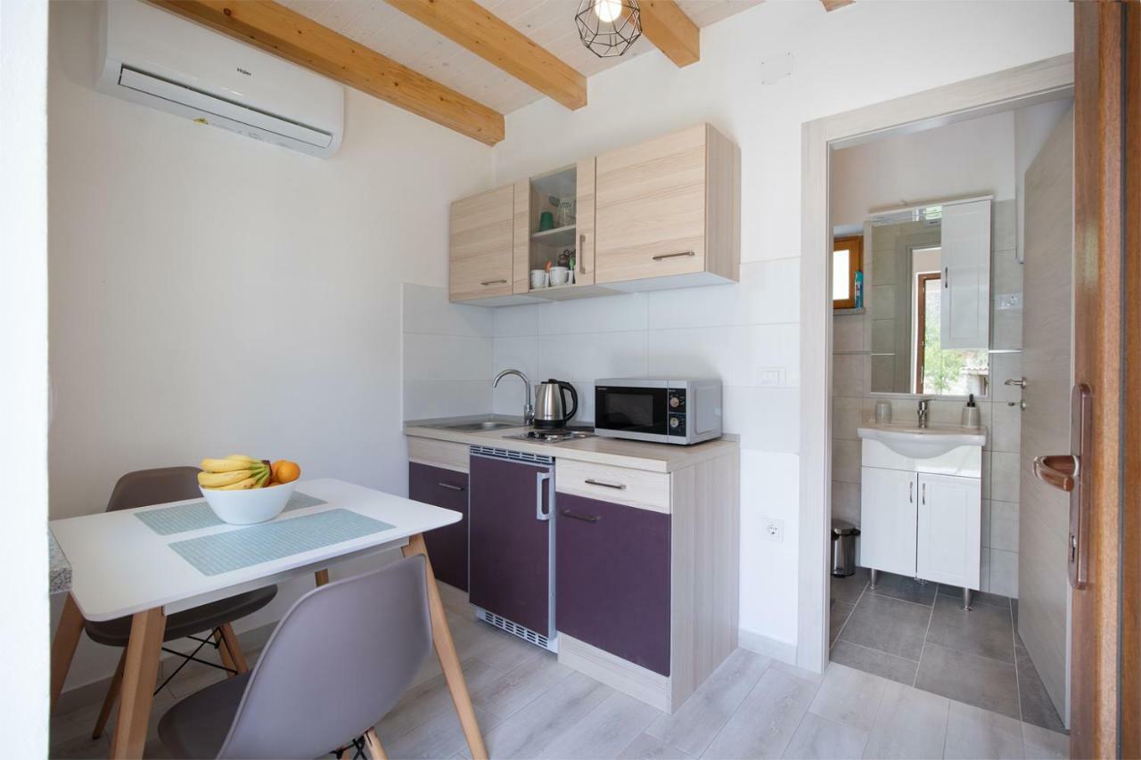 Apartments Leonardo&Mak Pula Exterior photo